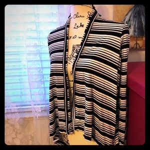 White House Black Market Stretchy Shrug Small/Med